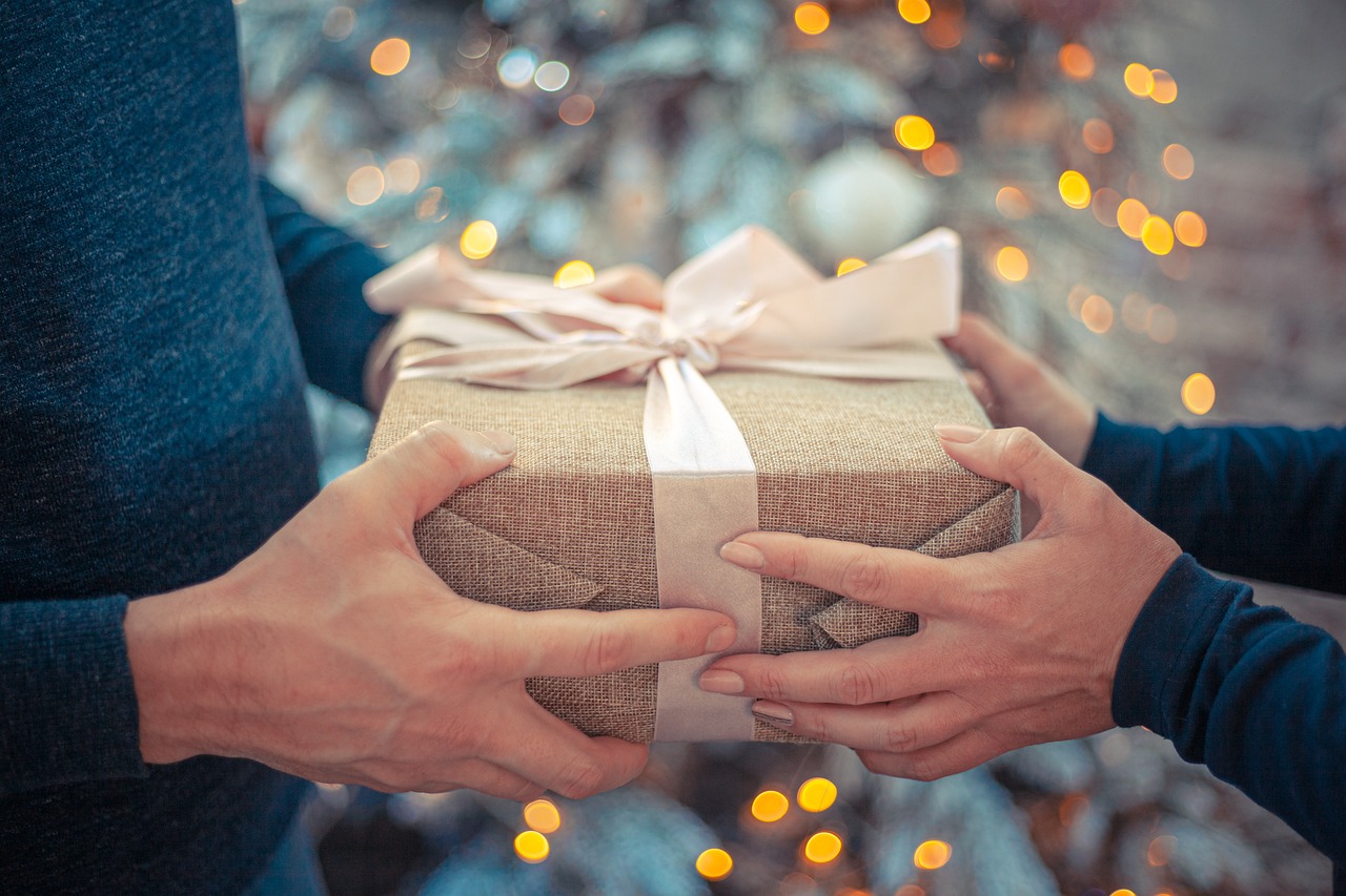 Que faut-il considérer pour offrir un cadeau à un homme ?