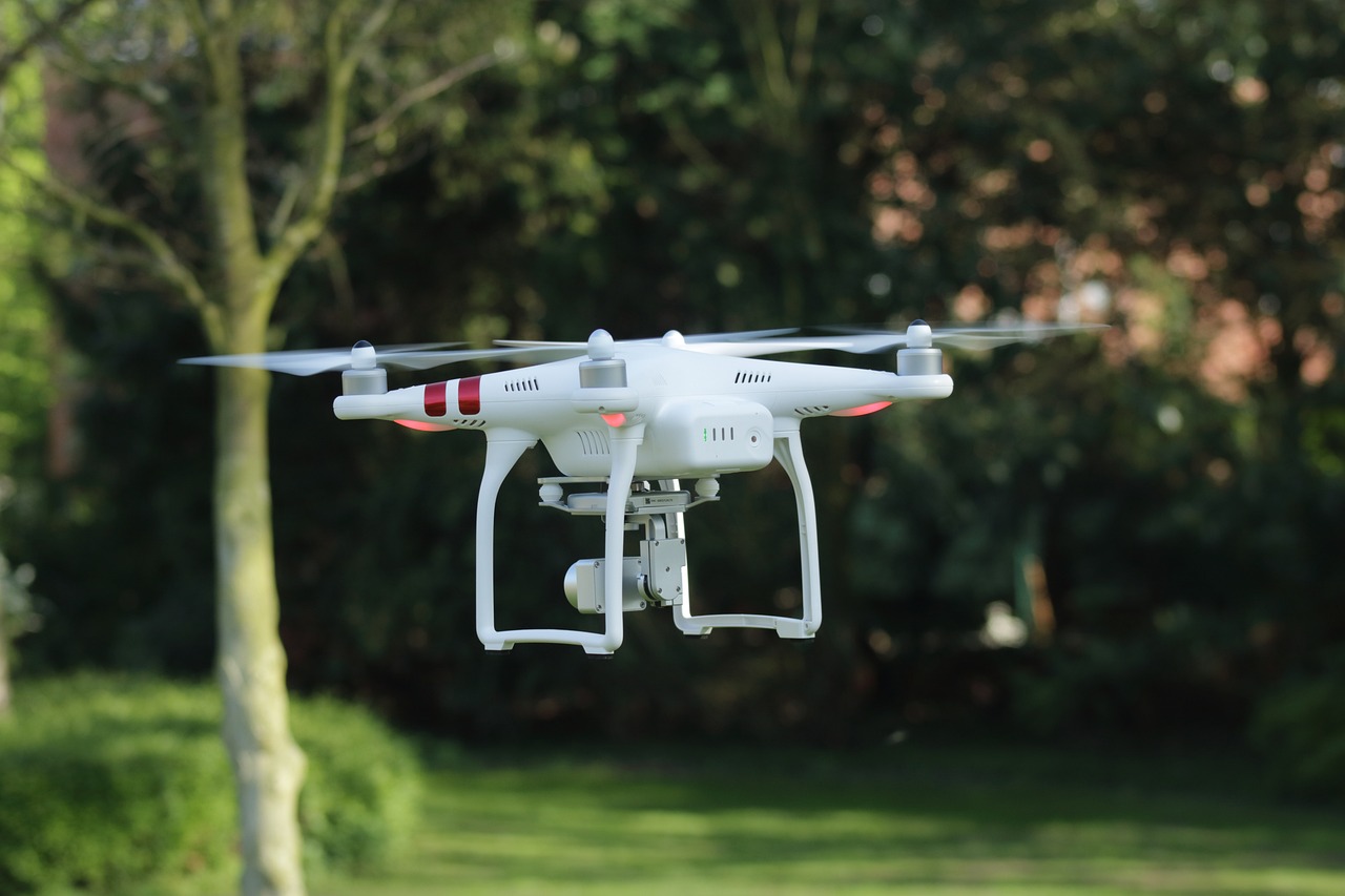 Guide pratique : Les astuces et conseils pour bien piloter un drone DJI
